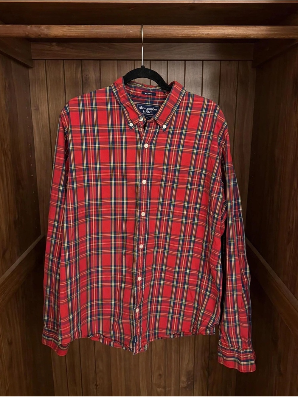 Abercrombie & Fitch Red Plaid Button-Down Shirt L